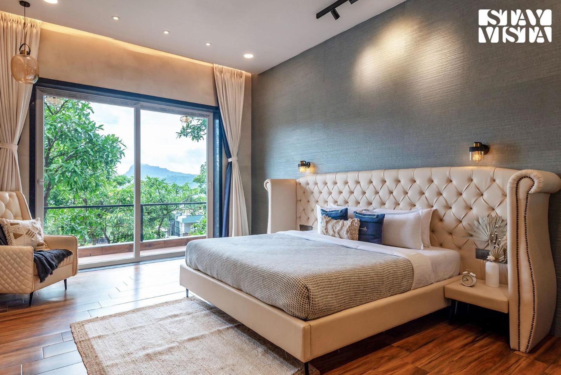 Stayvista At La Nirvana With Pool, Music Speaker & Indoor-Outdoor Game Lonavala Exterior photo